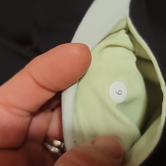 Lululemon Capri pant - Picture 4 of 4